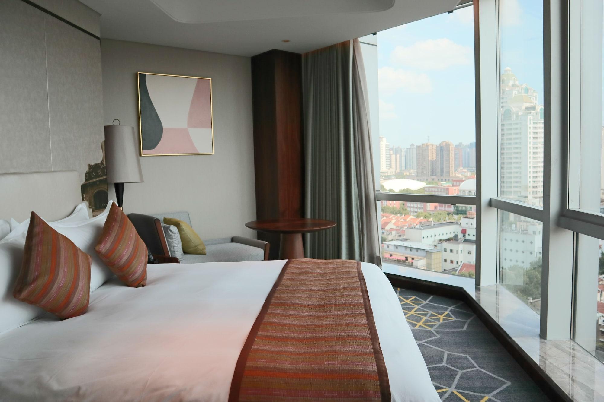 Howard Johnson Huaihai Hotel Shanghai Bagian luar foto