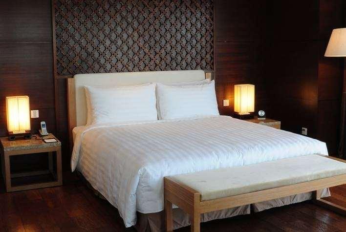 Howard Johnson Huaihai Hotel Shanghai Ruang foto