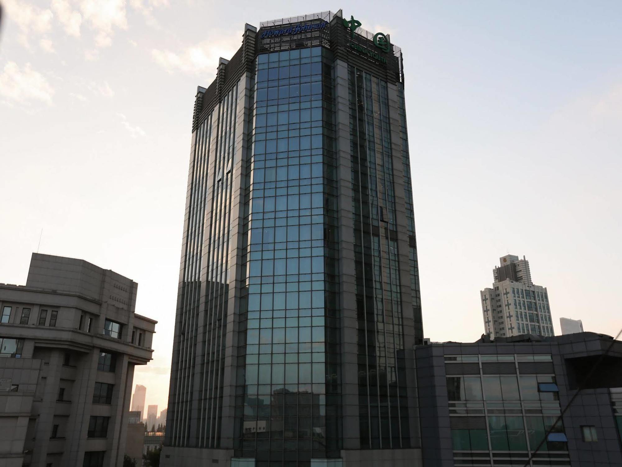 Howard Johnson Huaihai Hotel Shanghai Bagian luar foto