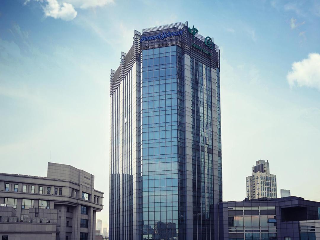 Howard Johnson Huaihai Hotel Shanghai Bagian luar foto