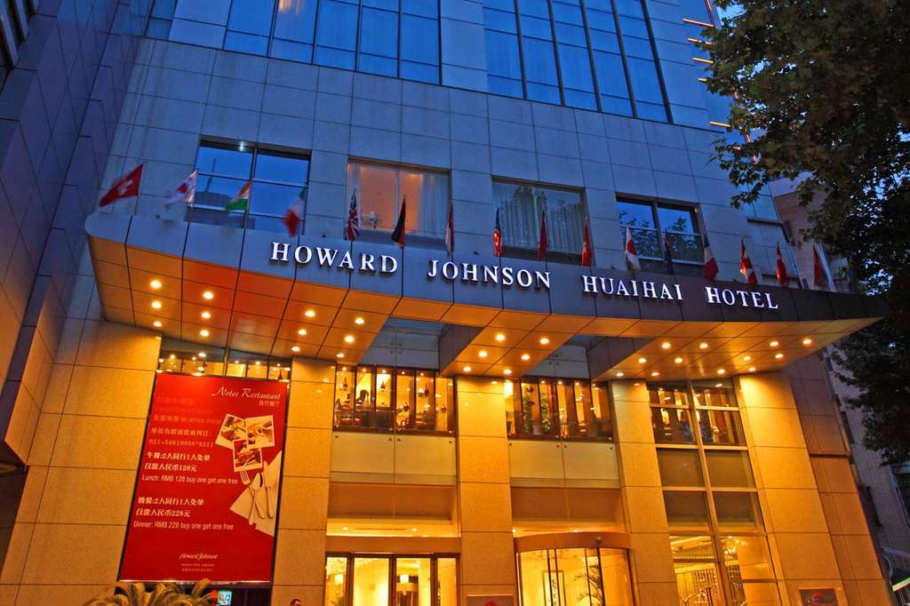 Howard Johnson Huaihai Hotel Shanghai Bagian luar foto